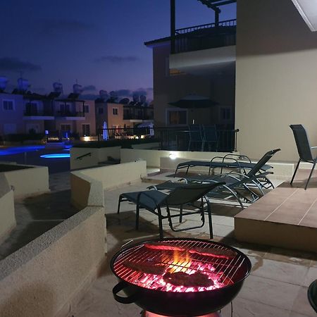 Sirena Sunrise, Apartment 4 Paphos Bagian luar foto