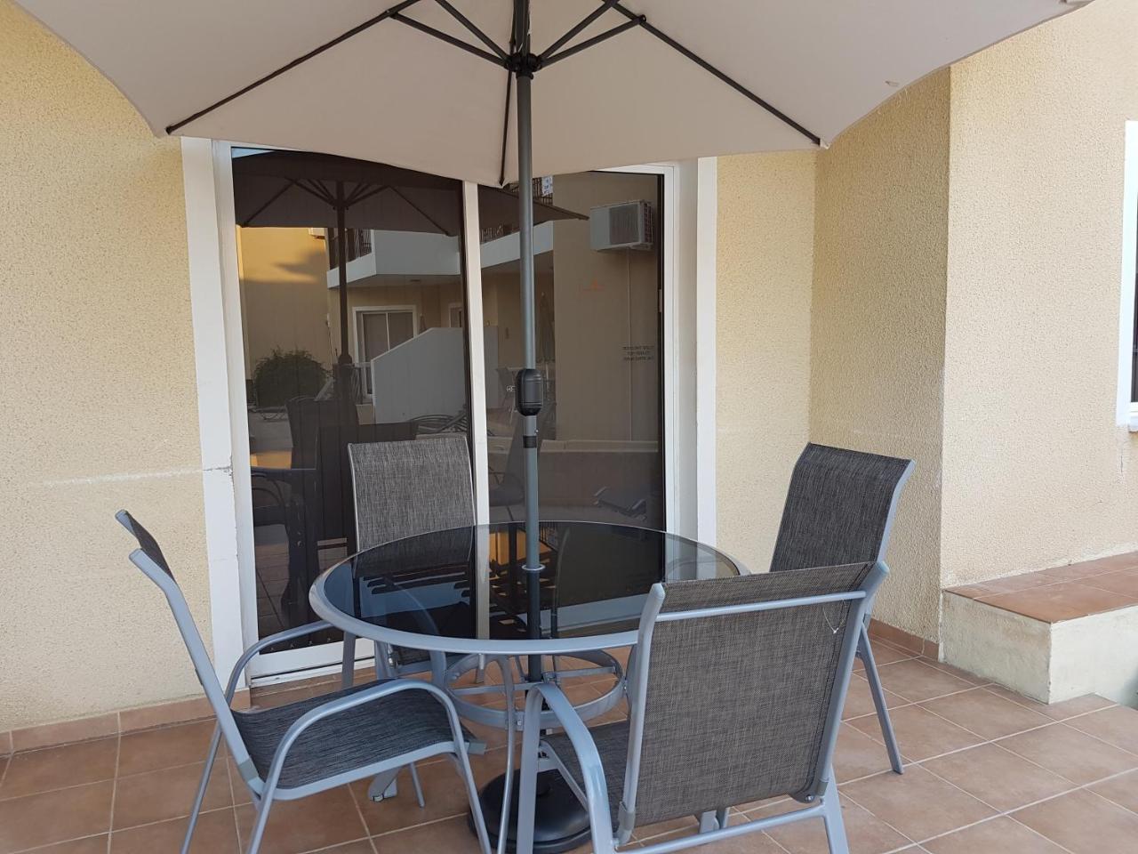 Sirena Sunrise, Apartment 4 Paphos Bagian luar foto